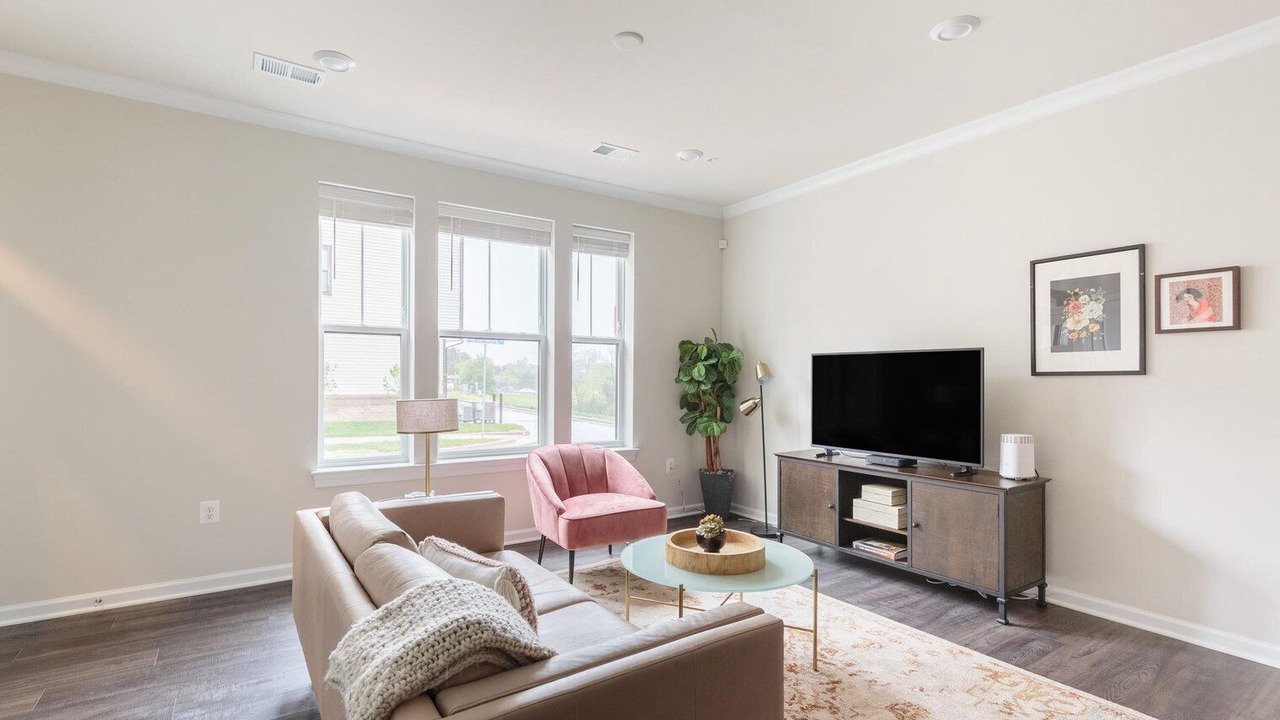Photo of Livingroom in Ashburn
