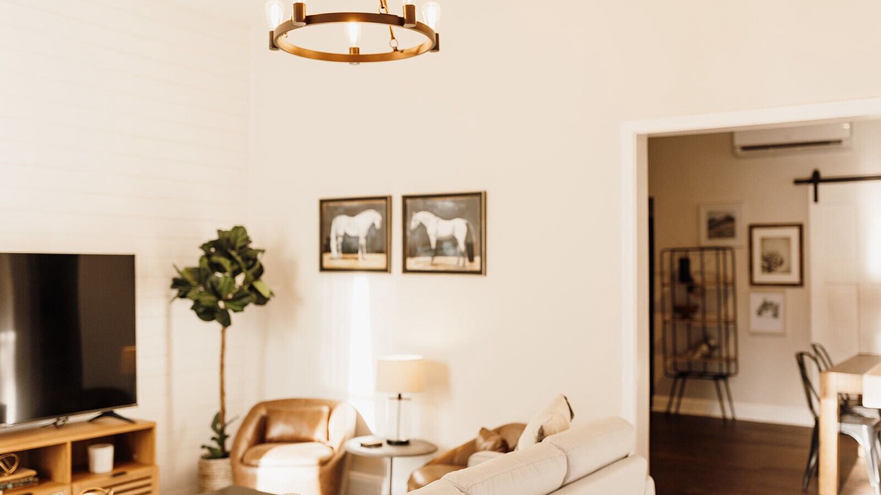 Photo of Livingroom in Bell Court