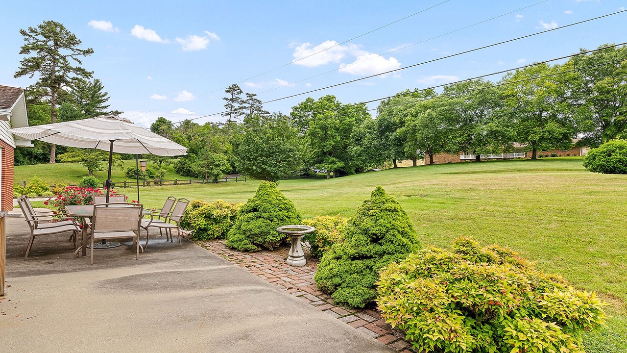 Photo of Outdoor in Clyde