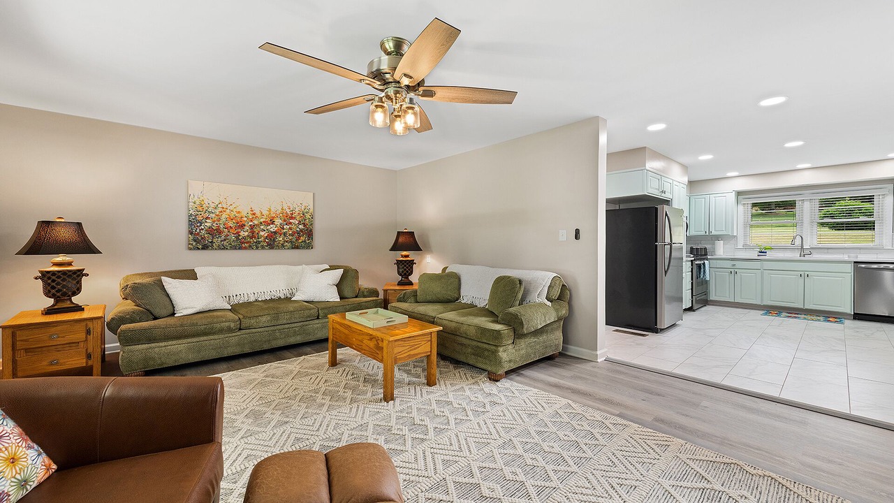 Photo of Livingroom in Clyde