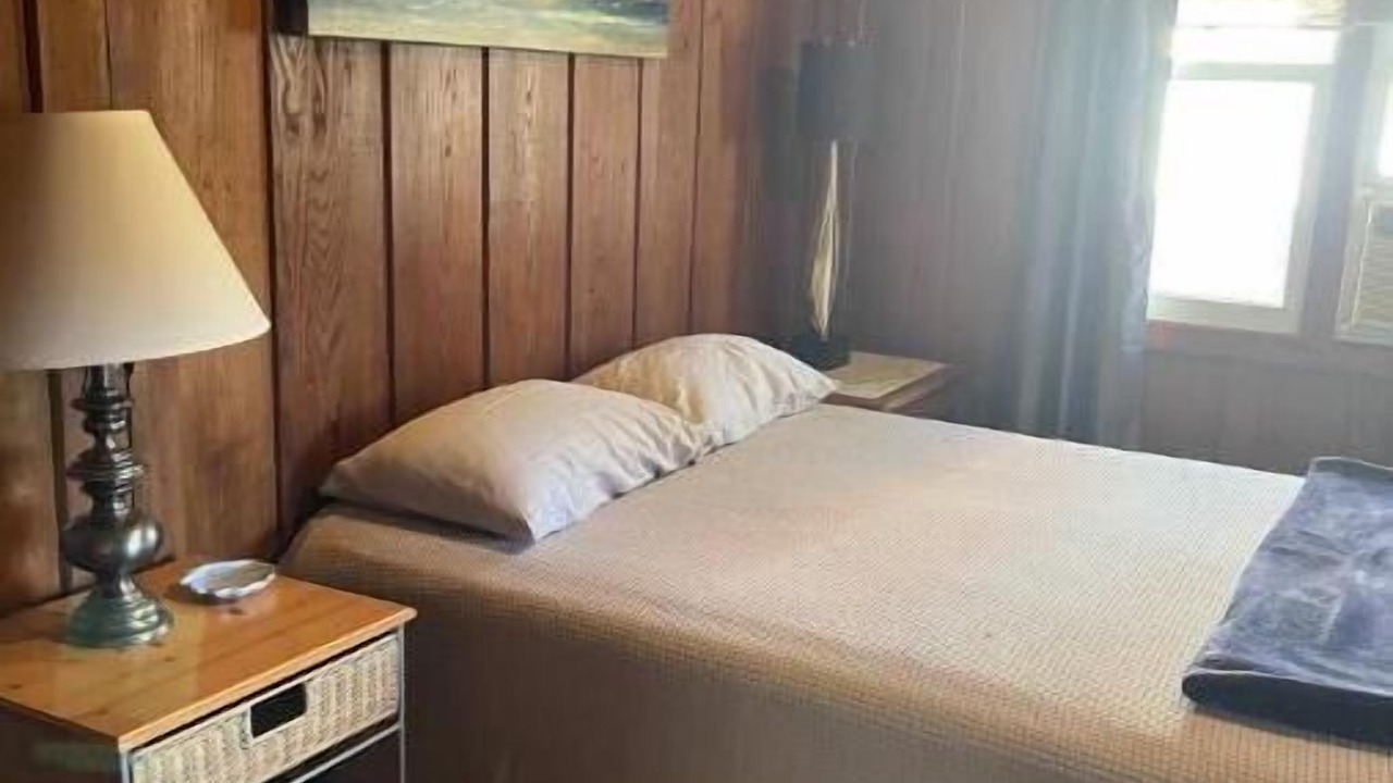 Photo of Bedroom in Hendersonville