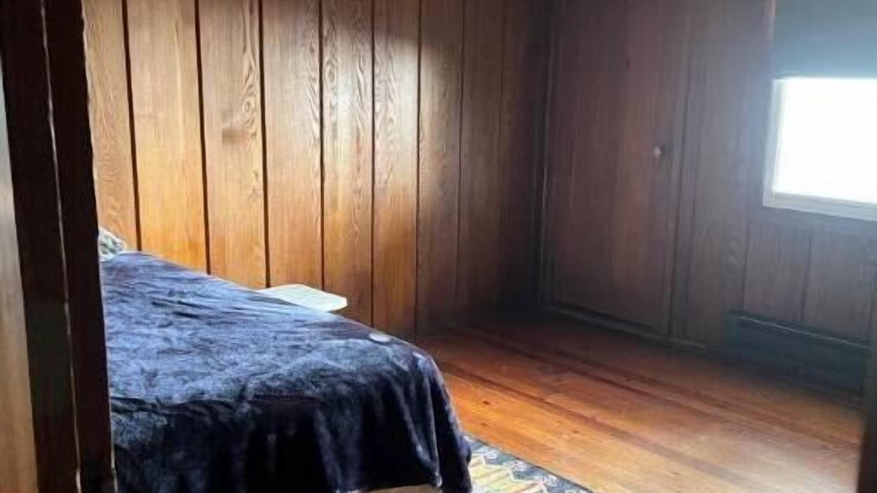 Photo of Bedroom in Hendersonville