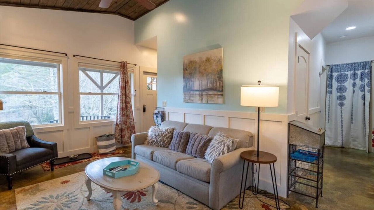Photo of Livingroom in Blowing Rock