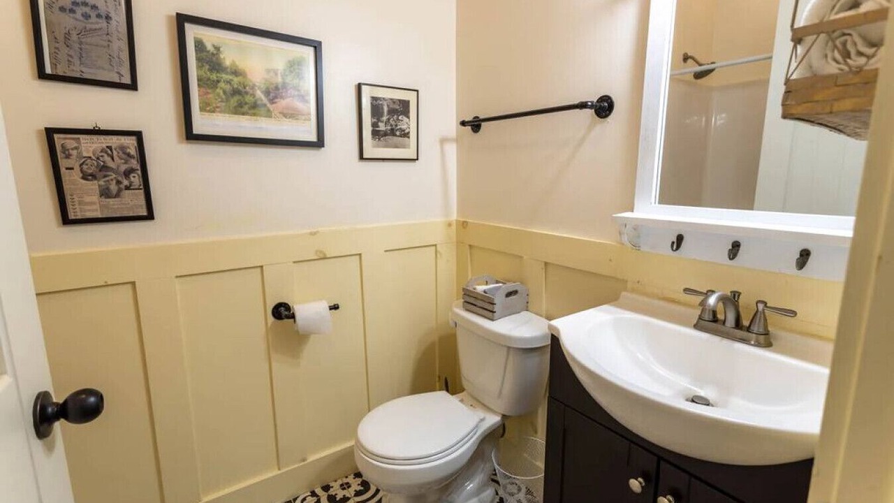 Photo of Bathroom in Blowing Rock