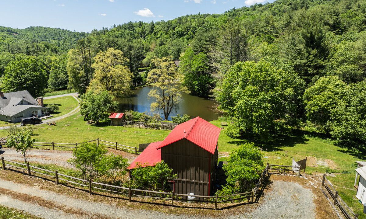 Photo of Others in Blowing Rock