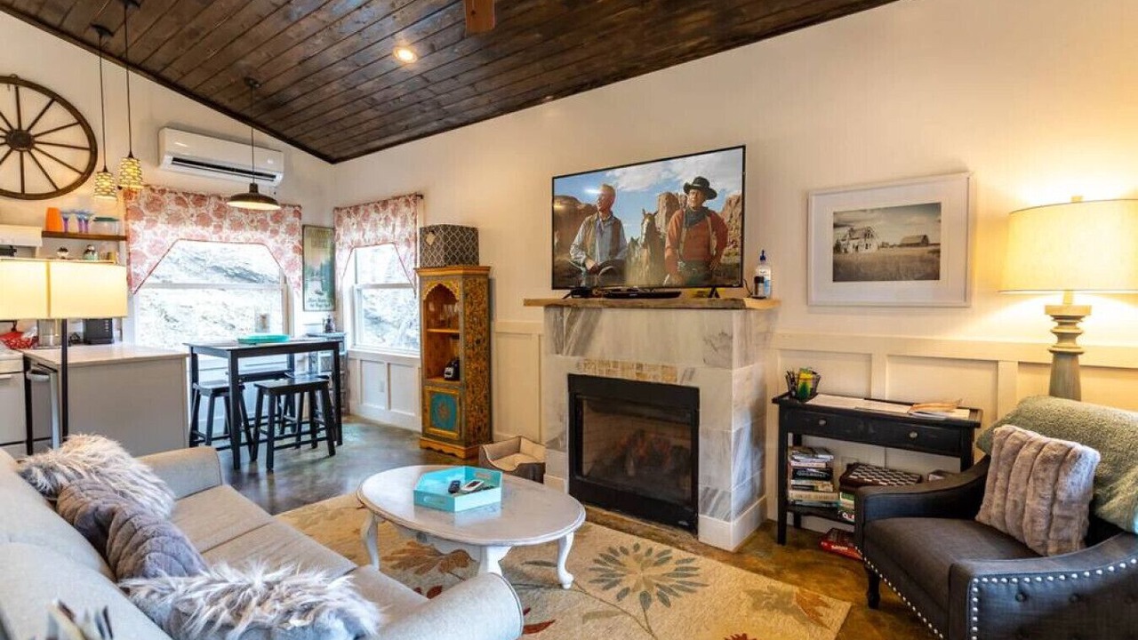 Photo of Livingroom in Blowing Rock