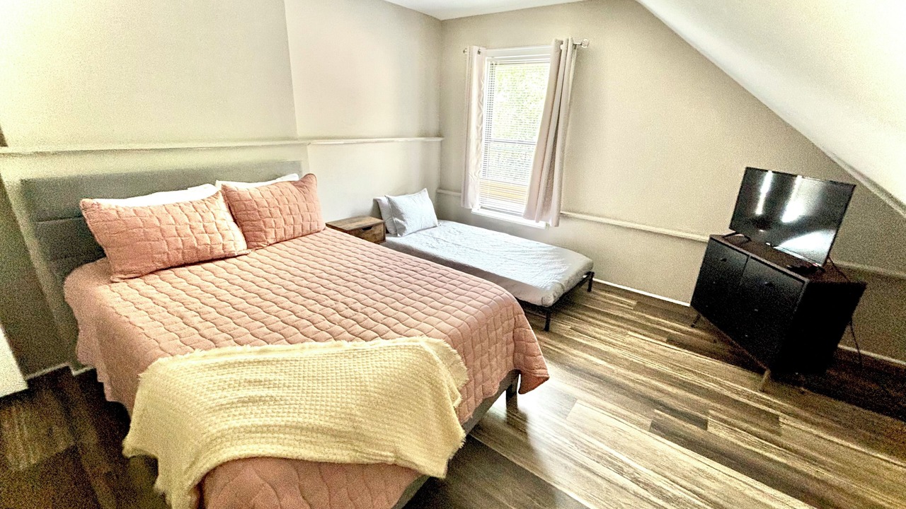 Photo of Bedroom in East Price Hill