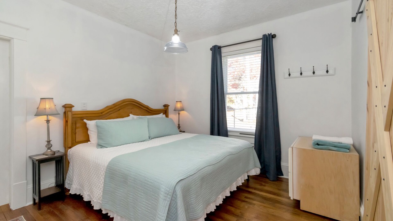 Photo of Bedroom in Newland