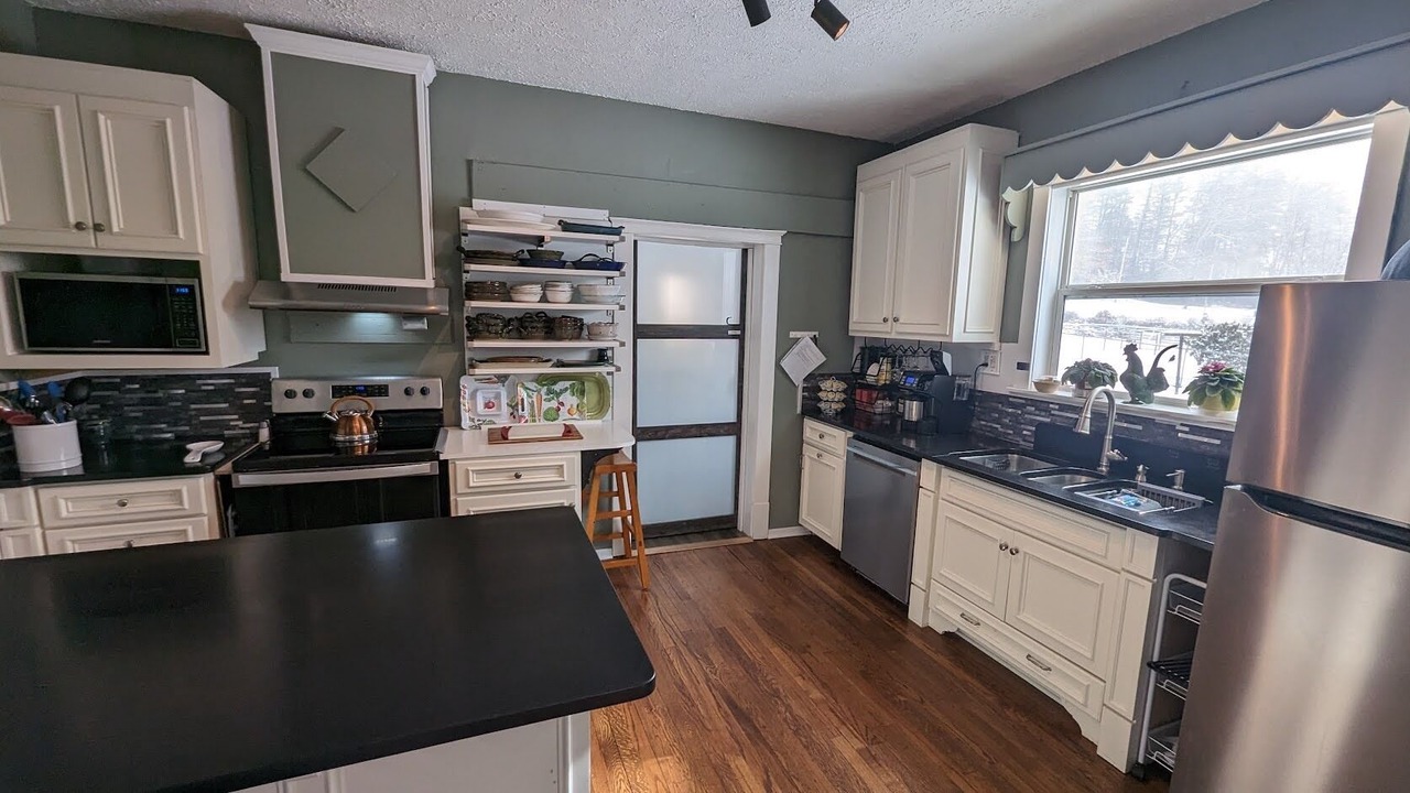 Photo of Kitchen in Newland