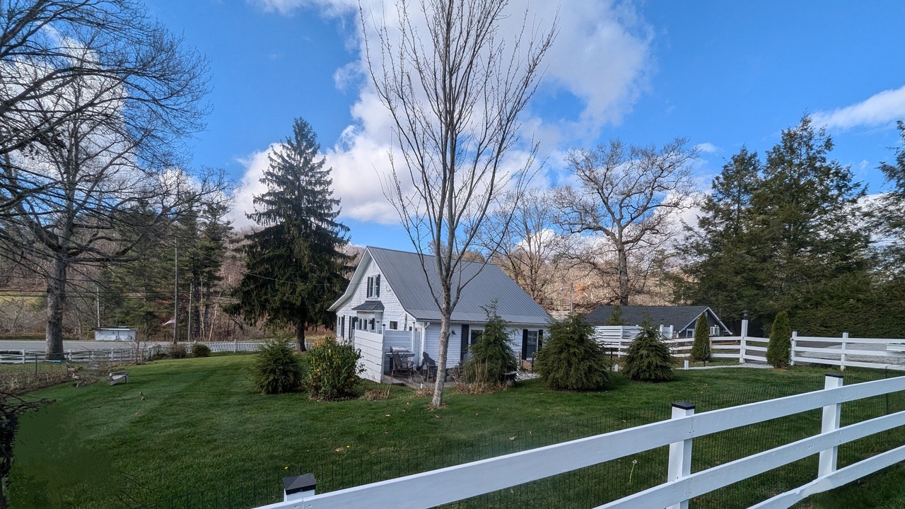 Photo of Outdoor in Newland