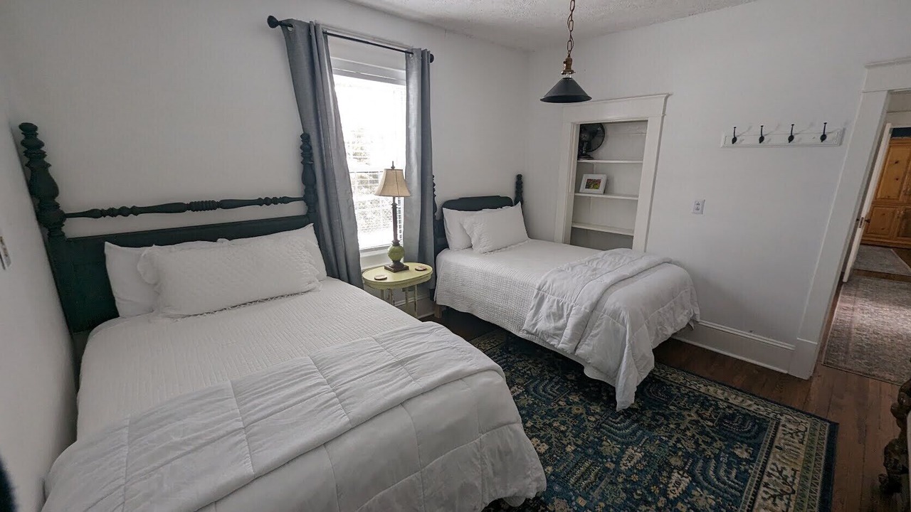 Photo of Bedroom in Newland