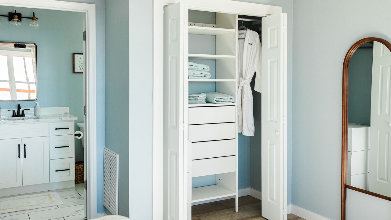 Photo of Bedroom in Burnsville