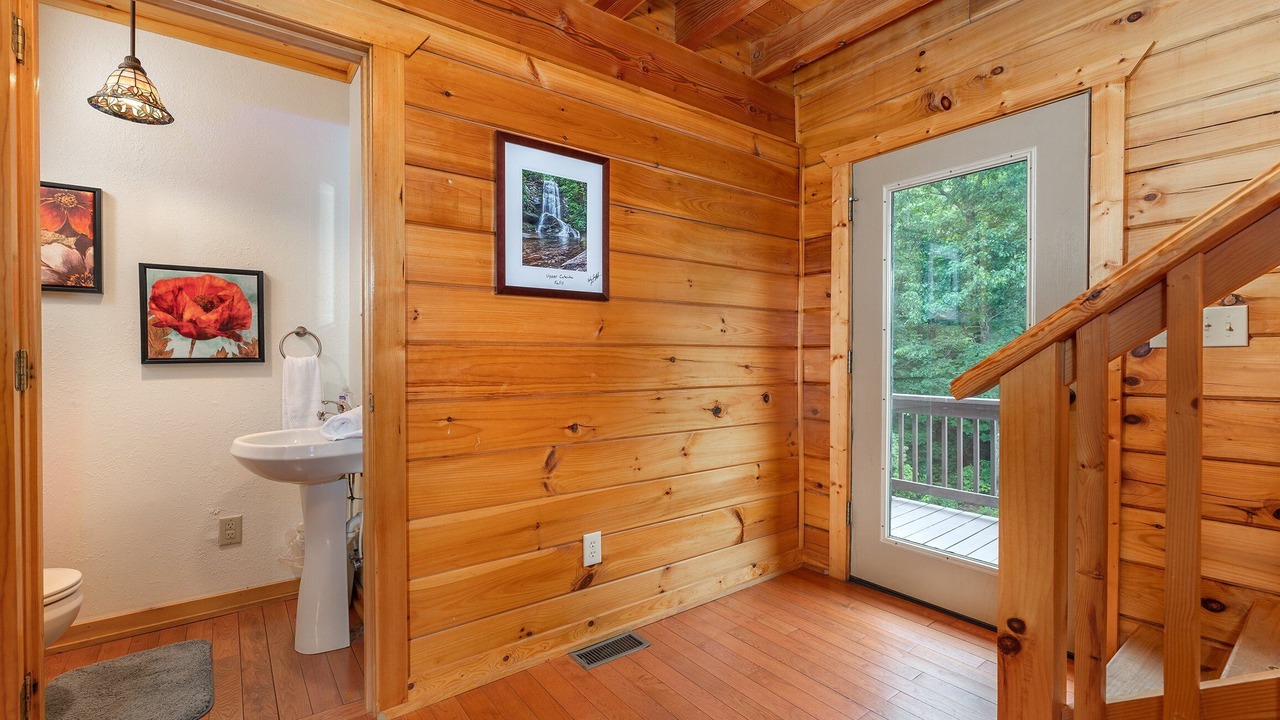 Photo of Bedroom in Black Mountain