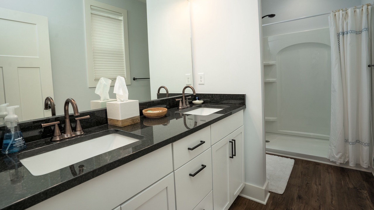Photo of Bathroom in Fairview
