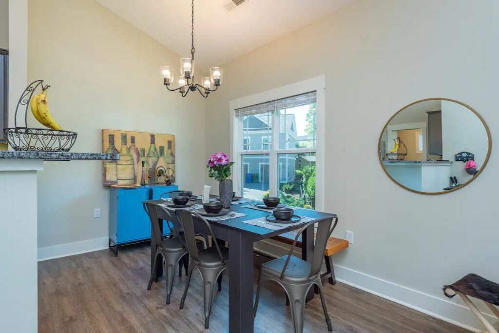 Photo of Bedroom in Five Points