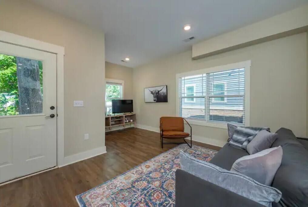 Photo of Bedroom in Five Points
