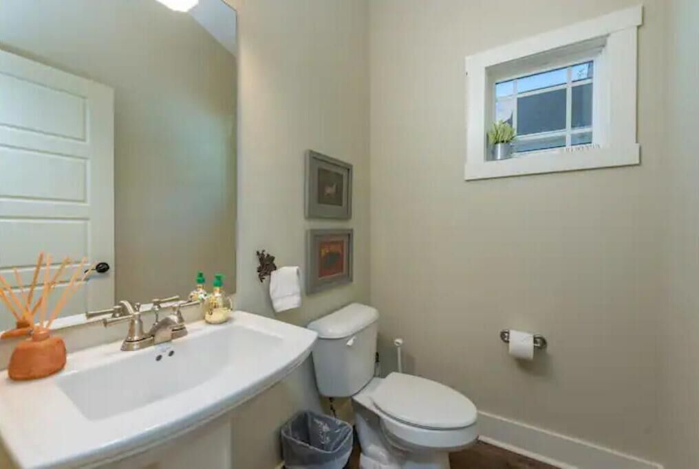 Photo of Bathroom in Five Points