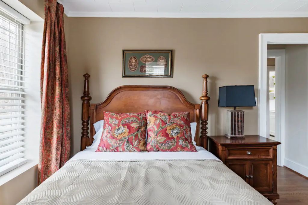 Photo of Bedroom in Rutherfordton