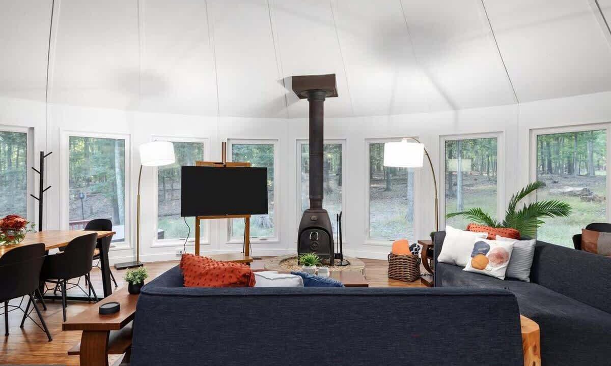 Photo of Livingroom in The Woods