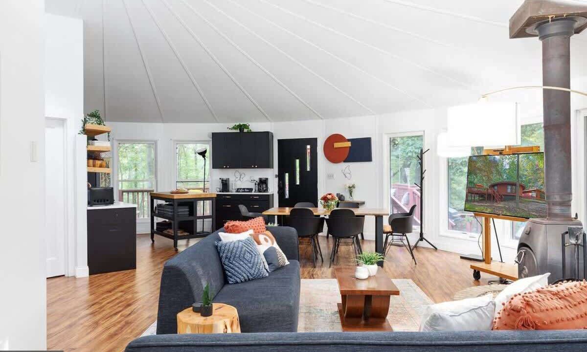 Photo of Livingroom in The Woods