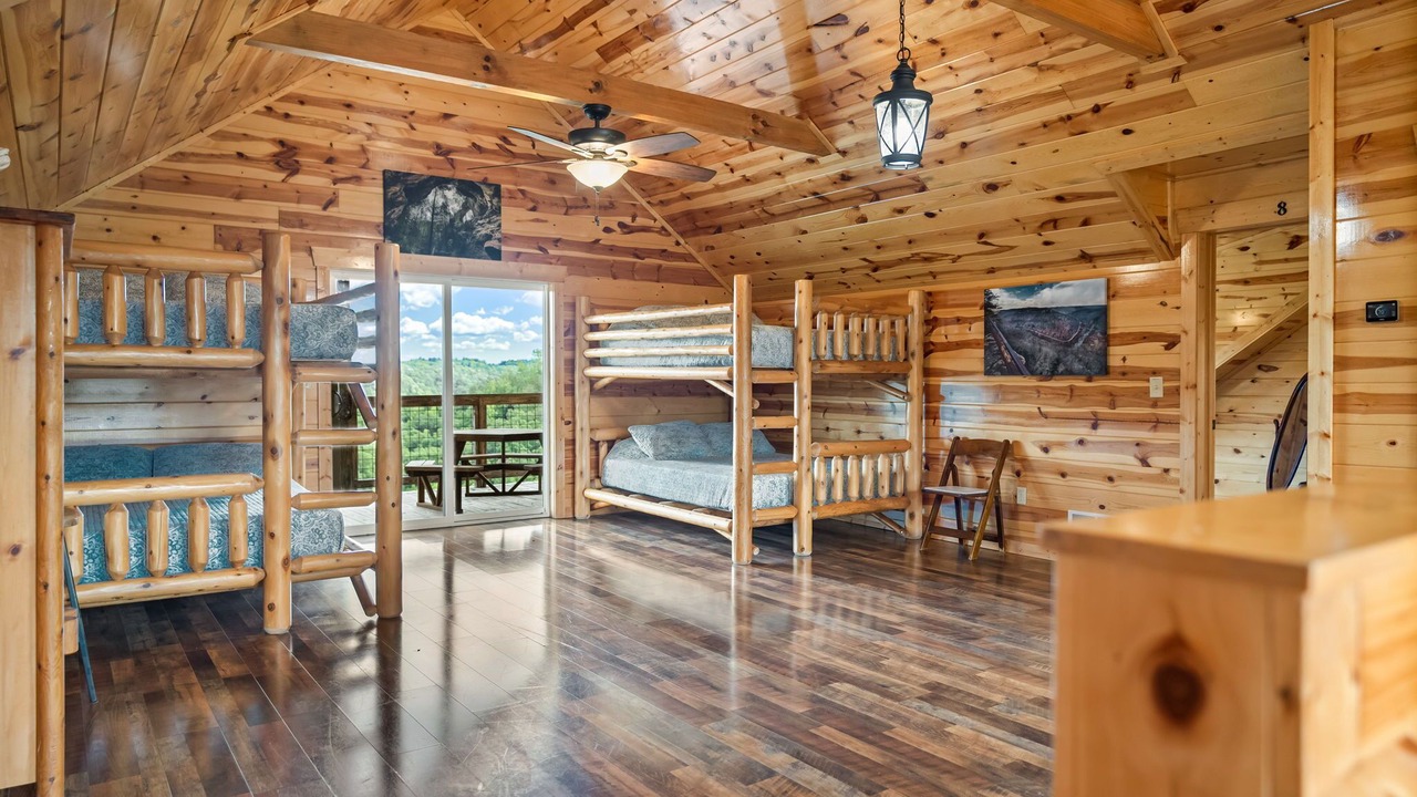 Photo of Bedroom in Frenchburg
