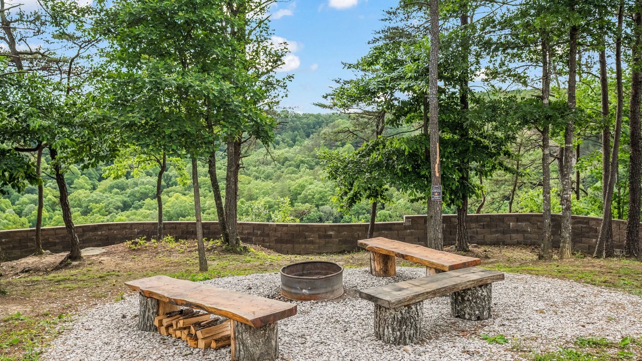 Photo of Outdoor in Frenchburg