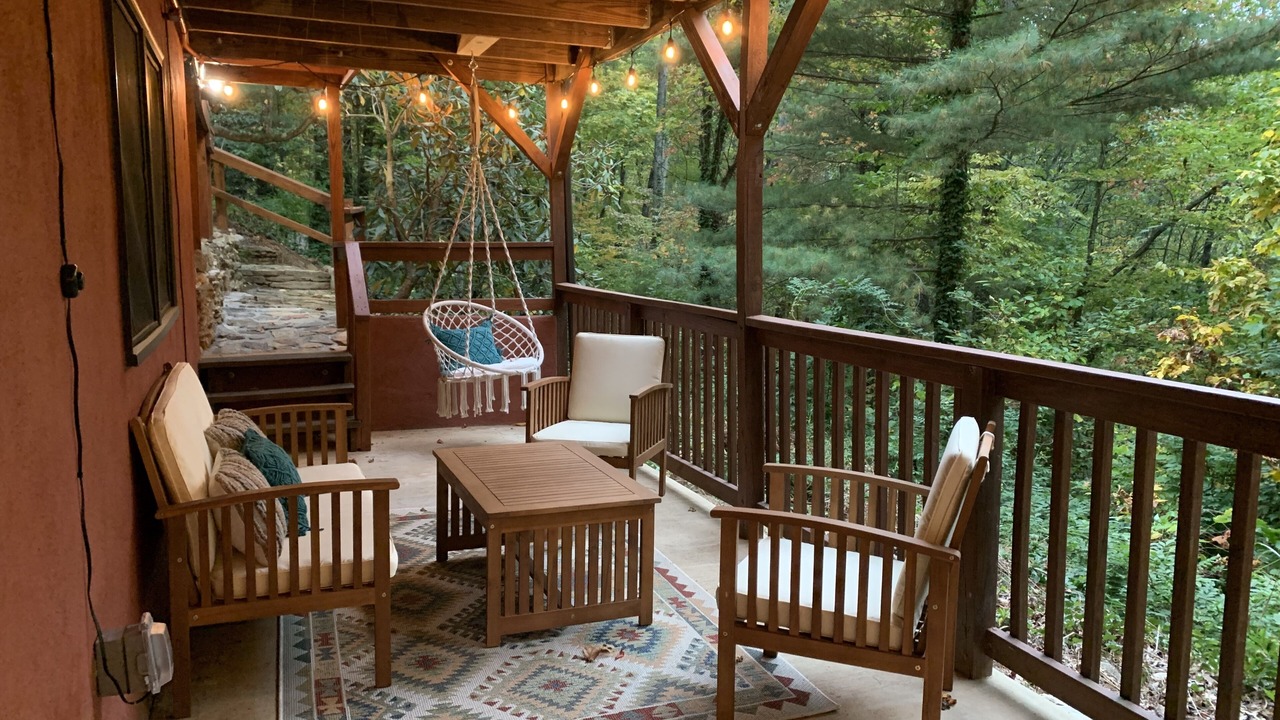 Photo of Patio Balcony in Swannanoa