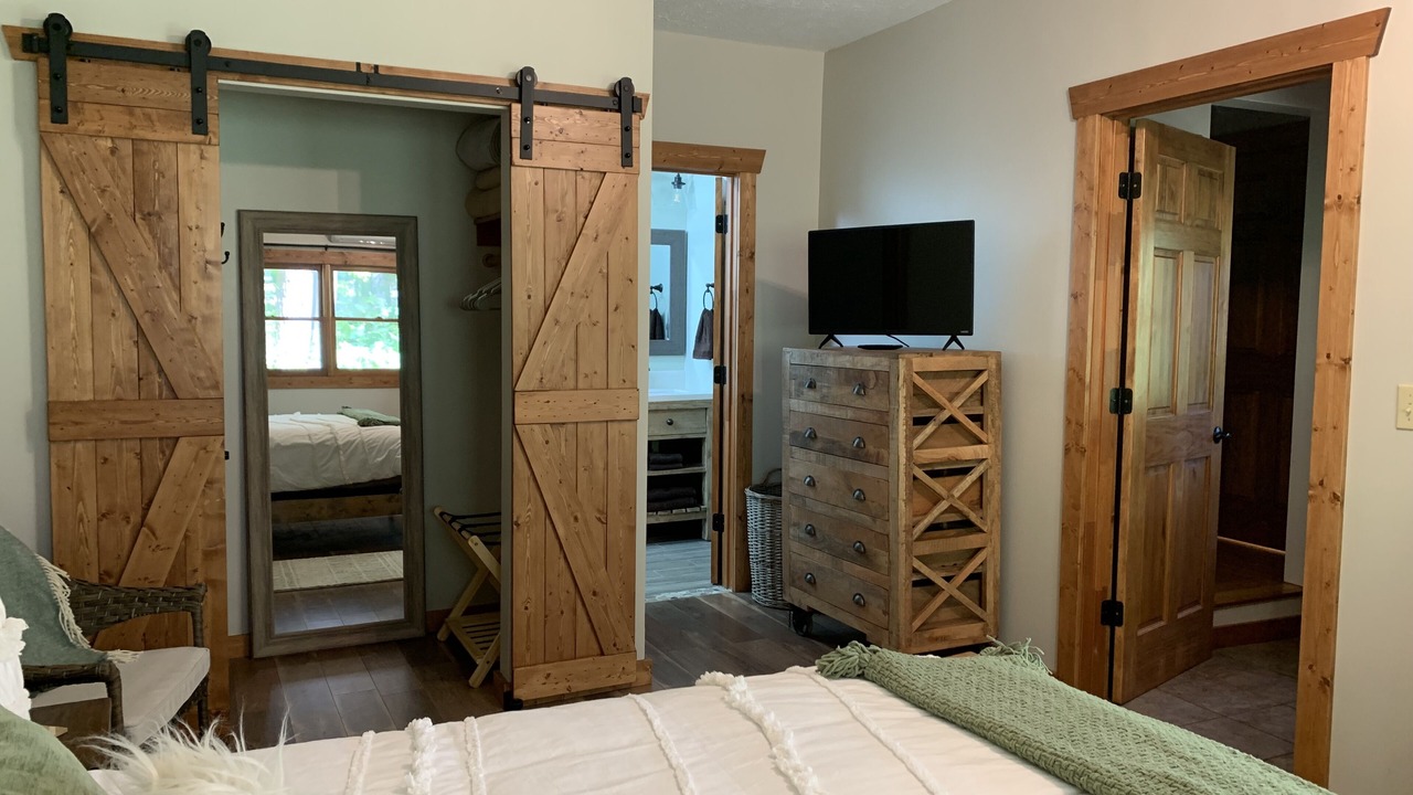 Photo of Bedroom in Swannanoa