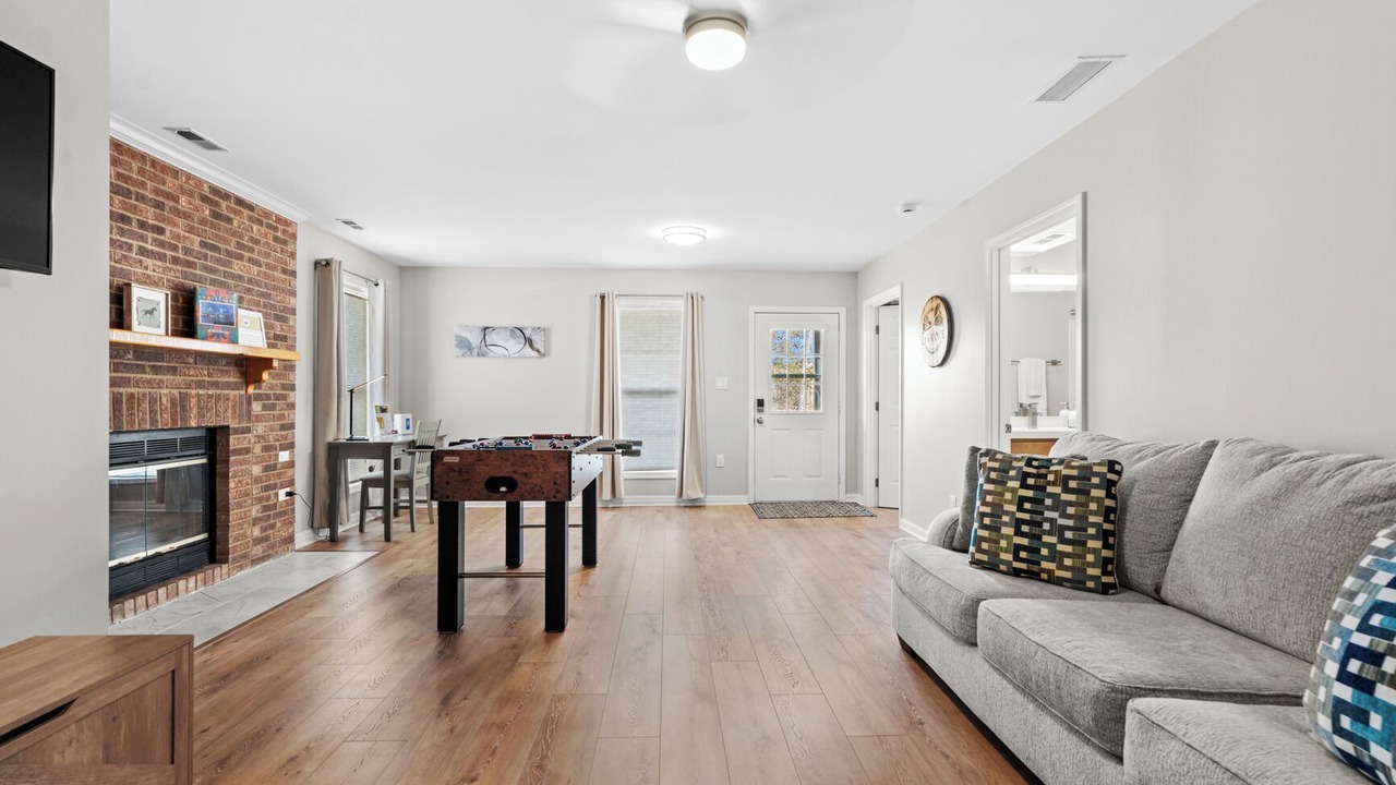 Photo of Livingroom in La Grange