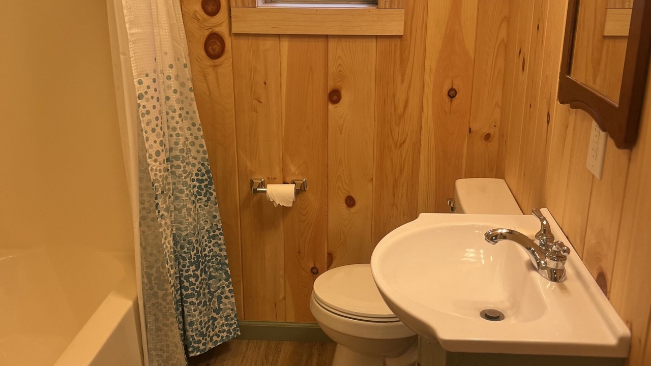 Photo of Bathroom in Mortimer