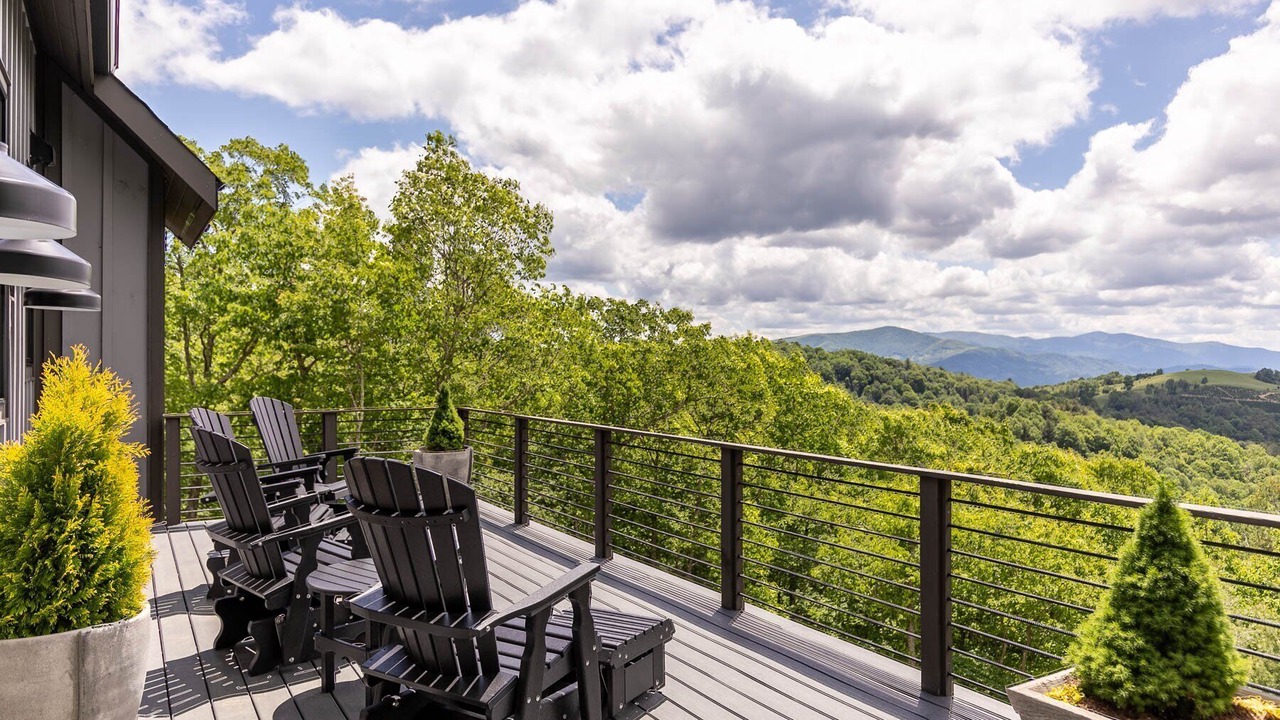 Photo of Patio Balcony in Elk Park