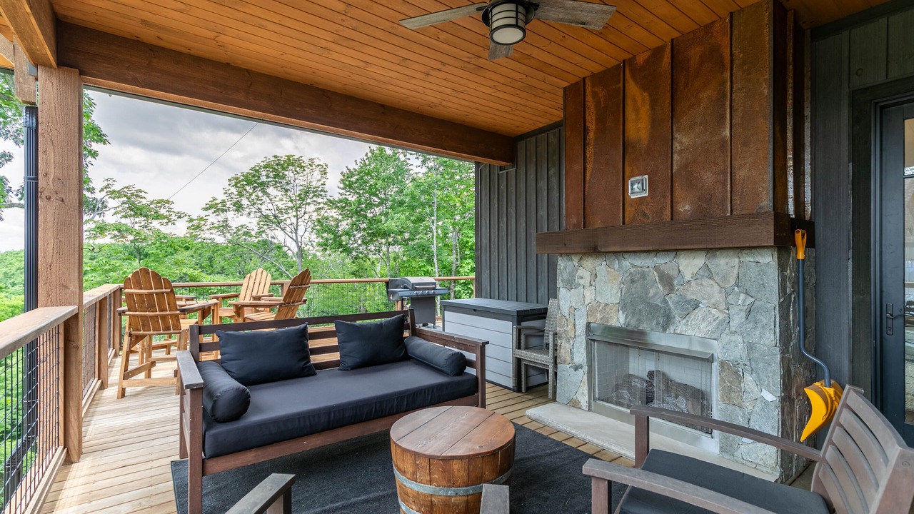 Photo of Patio Balcony in Elk Park