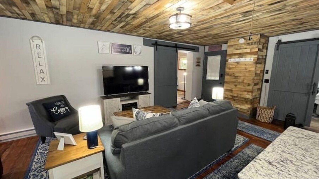 Photo of Livingroom in Green Spring