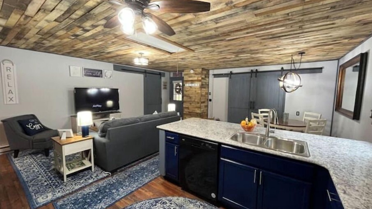Photo of Livingroom in Green Spring