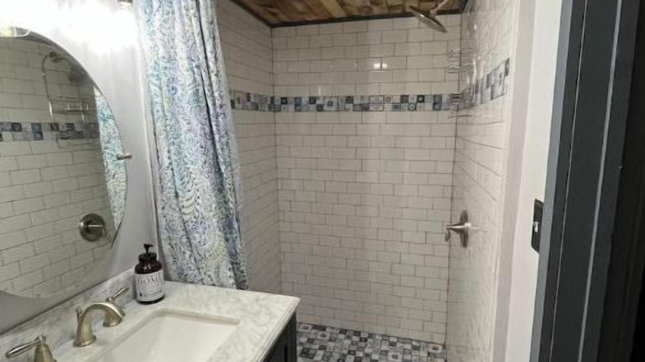 Photo of Bathroom in Green Spring