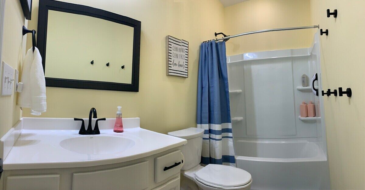 Photo of Bathroom in Williamstown