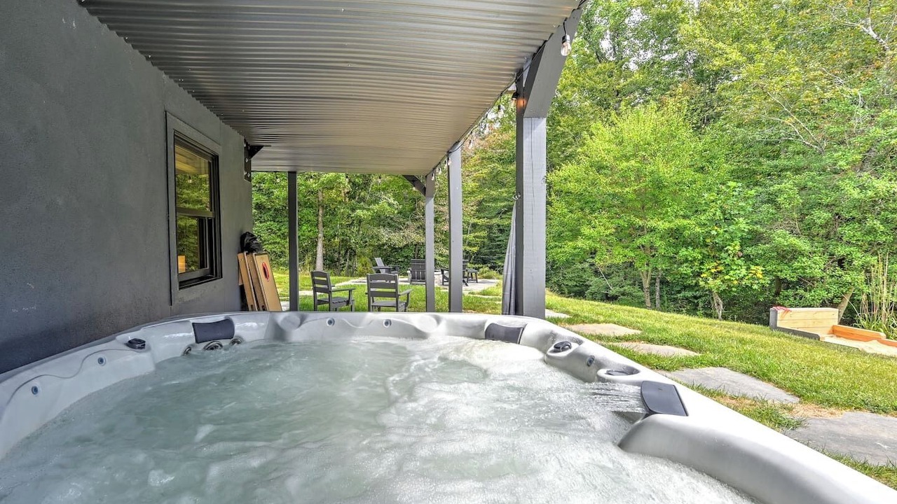 Photo of Patio Balcony in Tryon
