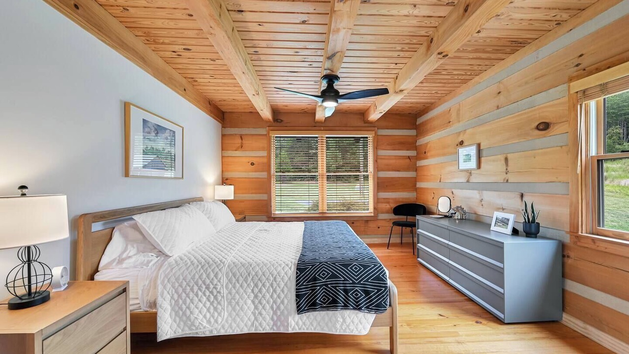 Photo of Bedroom in Tryon