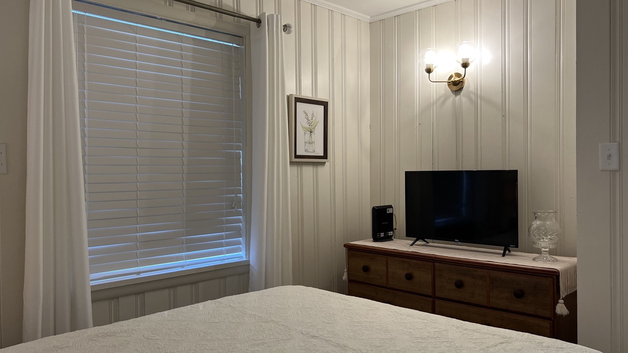 Photo of Bedroom in Hot Springs