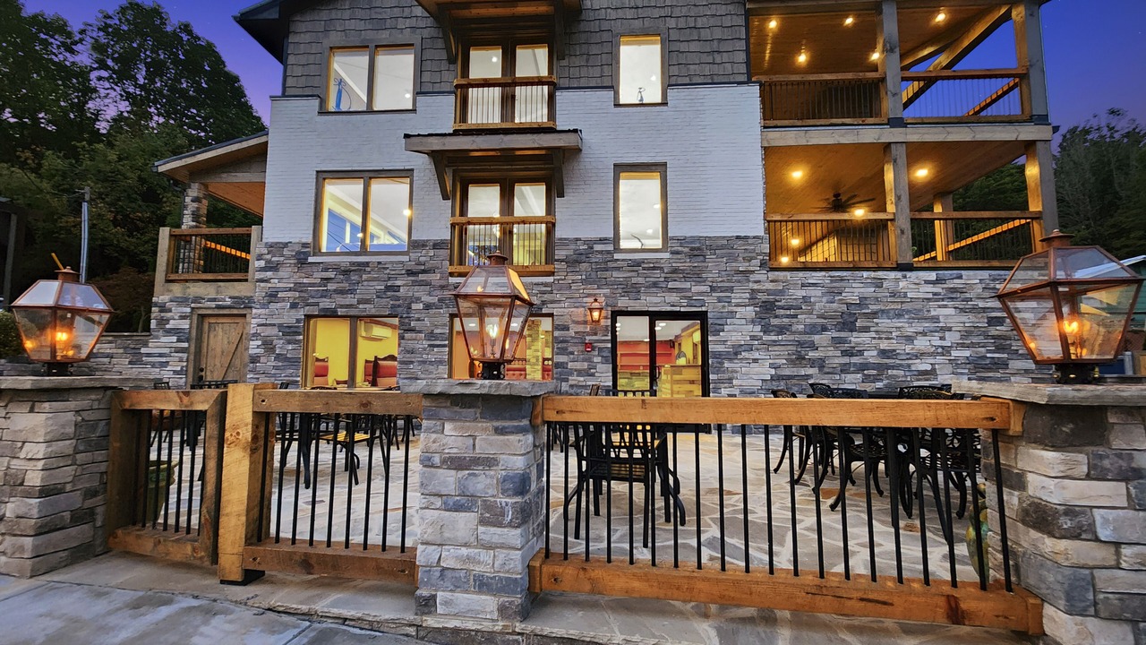 Photo of Outdoor in Blowing Rock