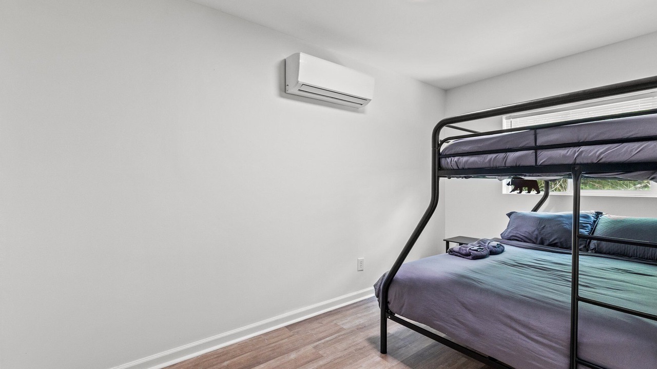 Photo of Bedroom in Campton