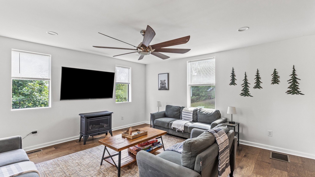 Photo of Livingroom in Campton