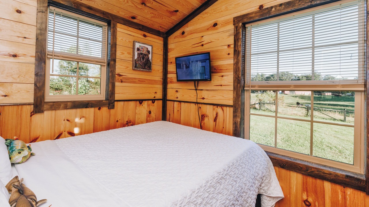 Photo of Bedroom in Means