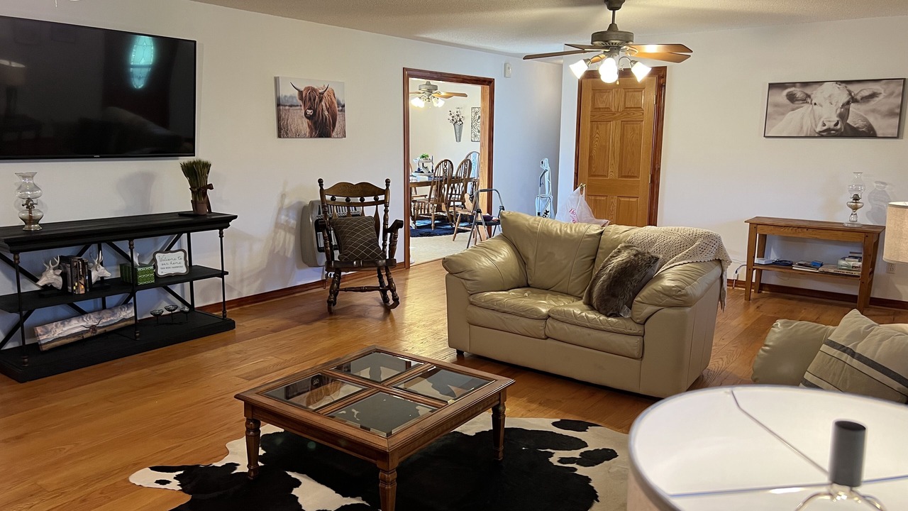 Photo of Livingroom in Butler