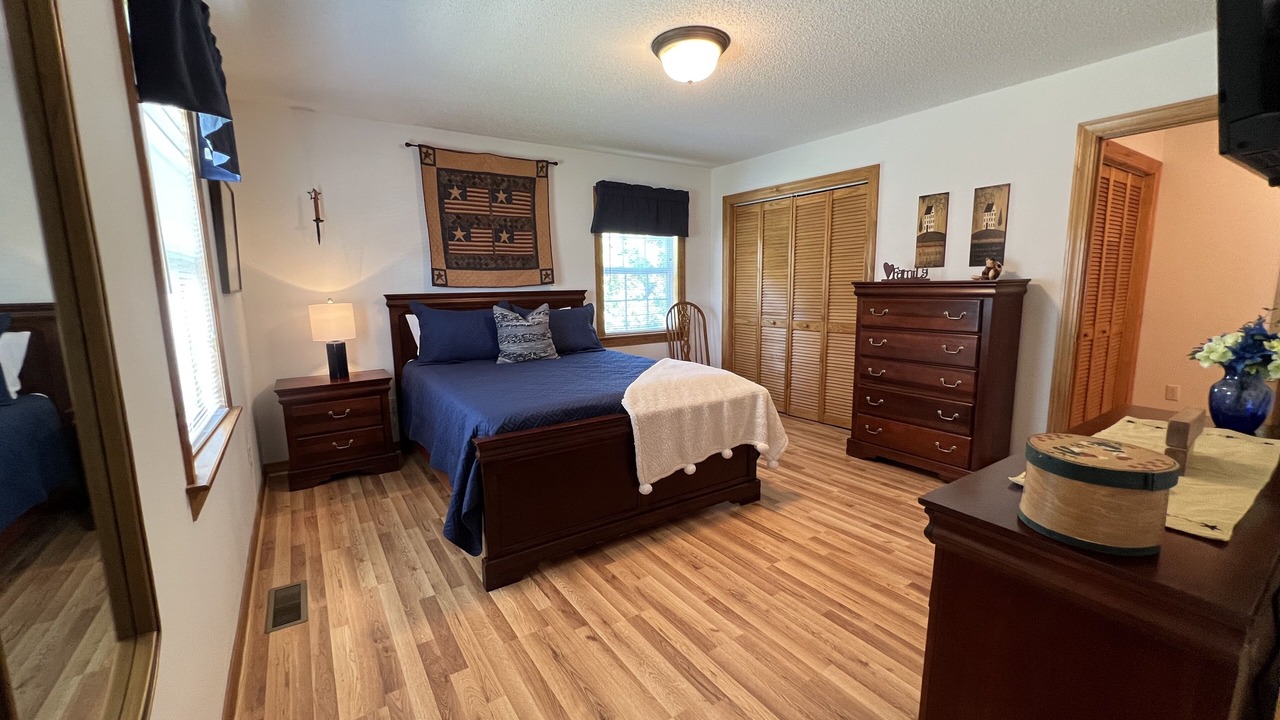 Photo of Bedroom in Butler