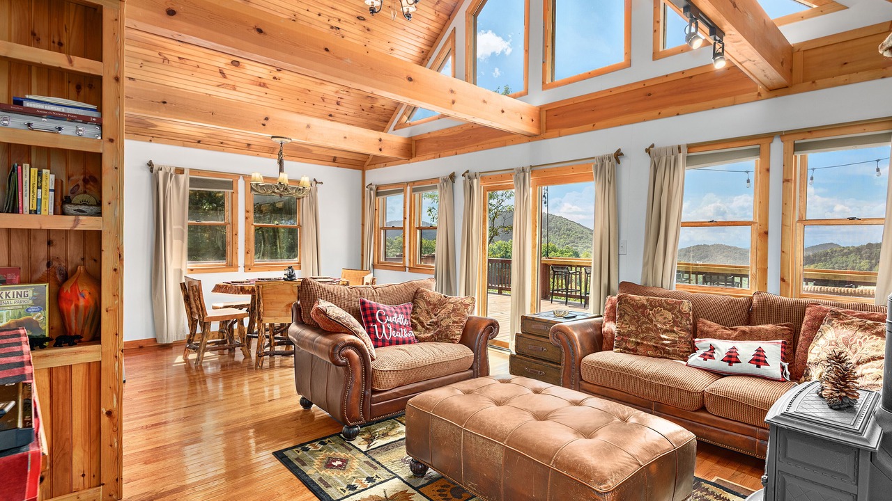 Photo of Livingroom in Fairview