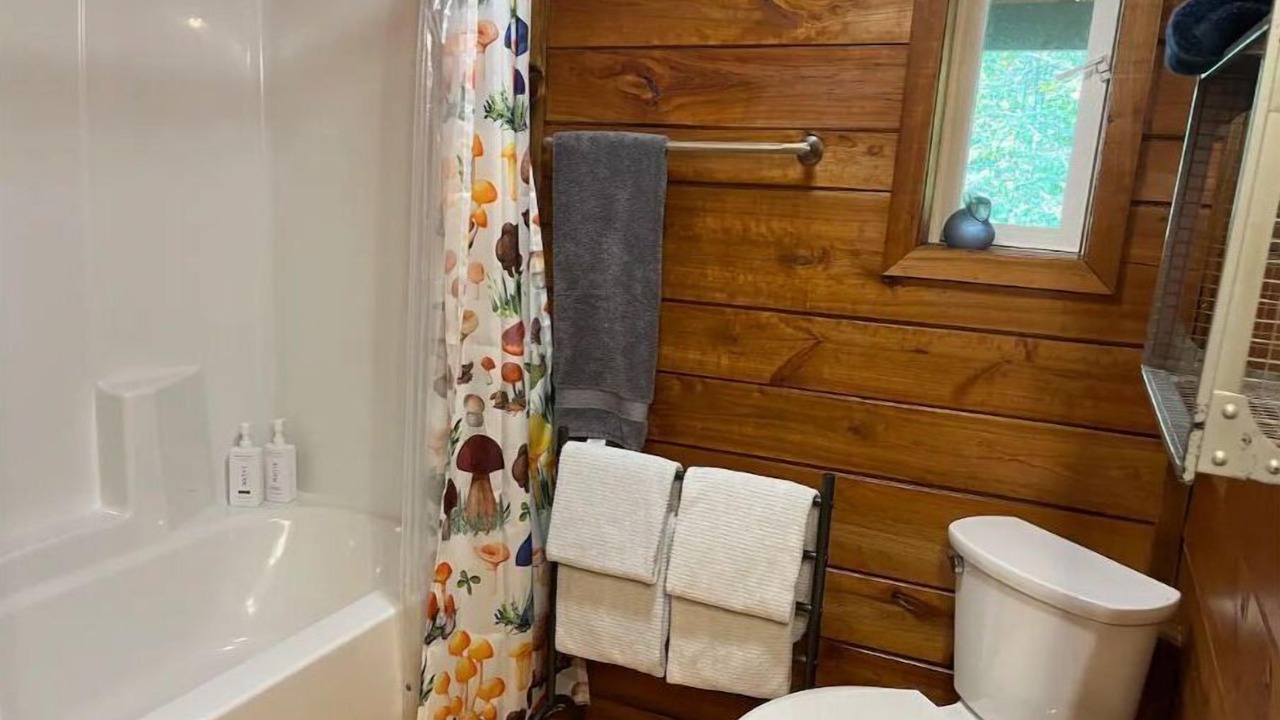 Photo of Bathroom in Campton