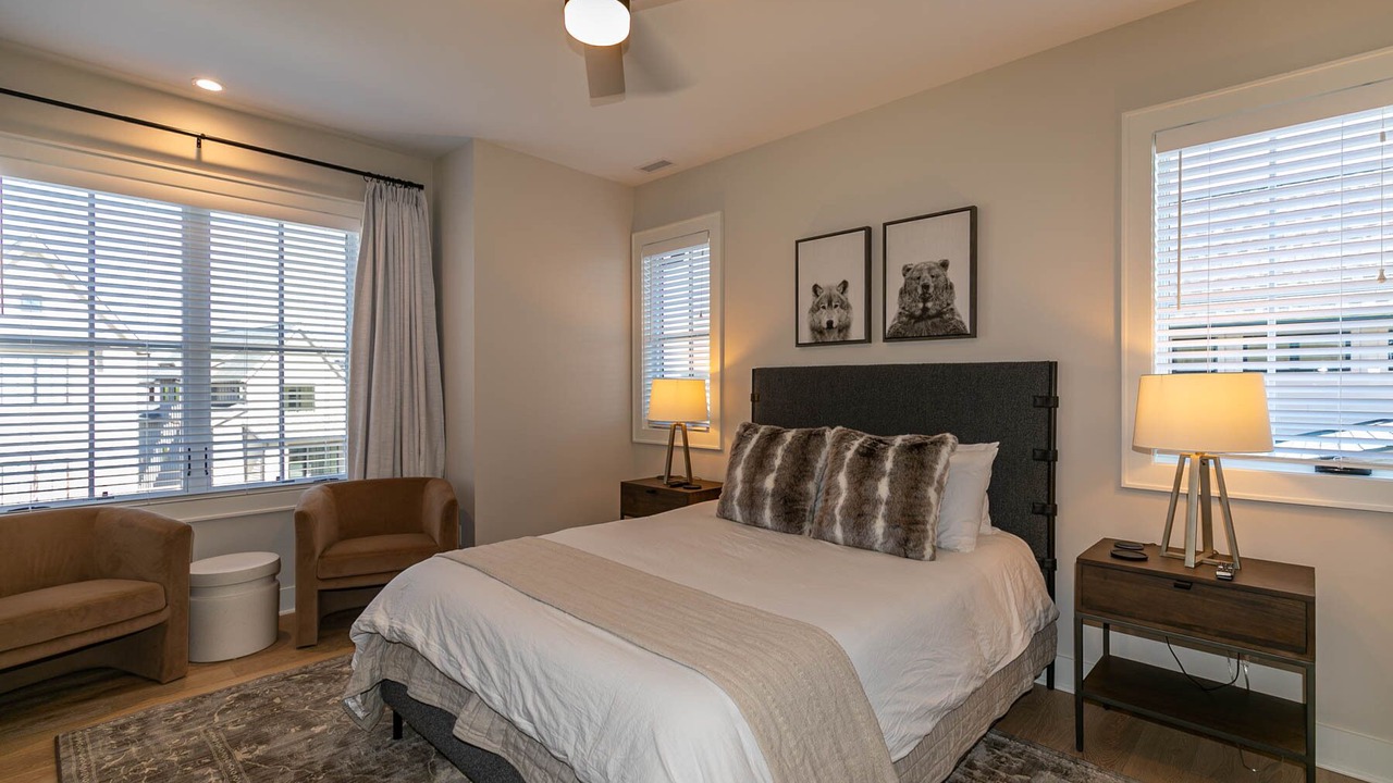 Photo of Bedroom in Lenoir