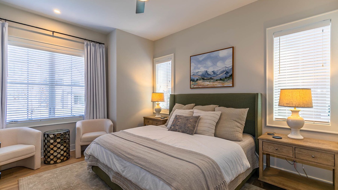 Photo of Bedroom in Lenoir