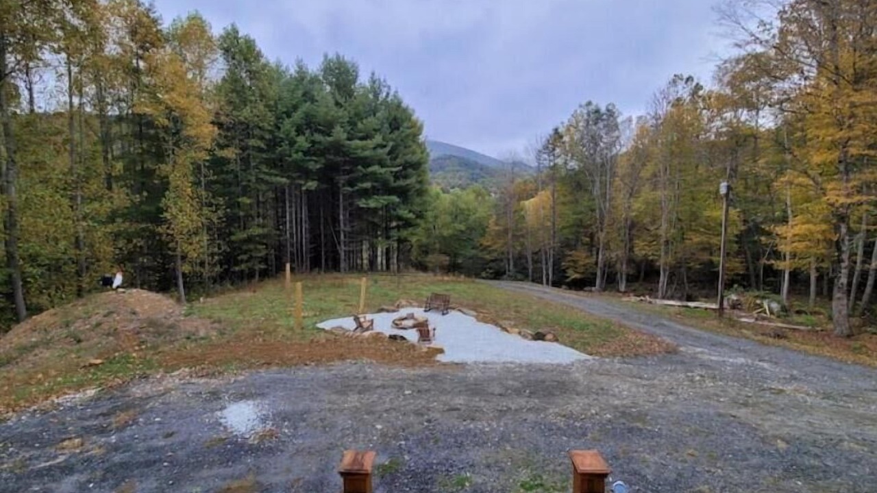 Photo of Outdoor in Bakersville